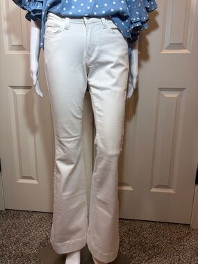 Judy Blue White Flare Jeans - Classic Clean Look
